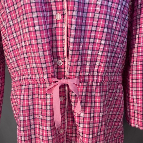 Victoria’s Secret pink and white sleepwear/robe.  Size Medium - Picture 13 of 17